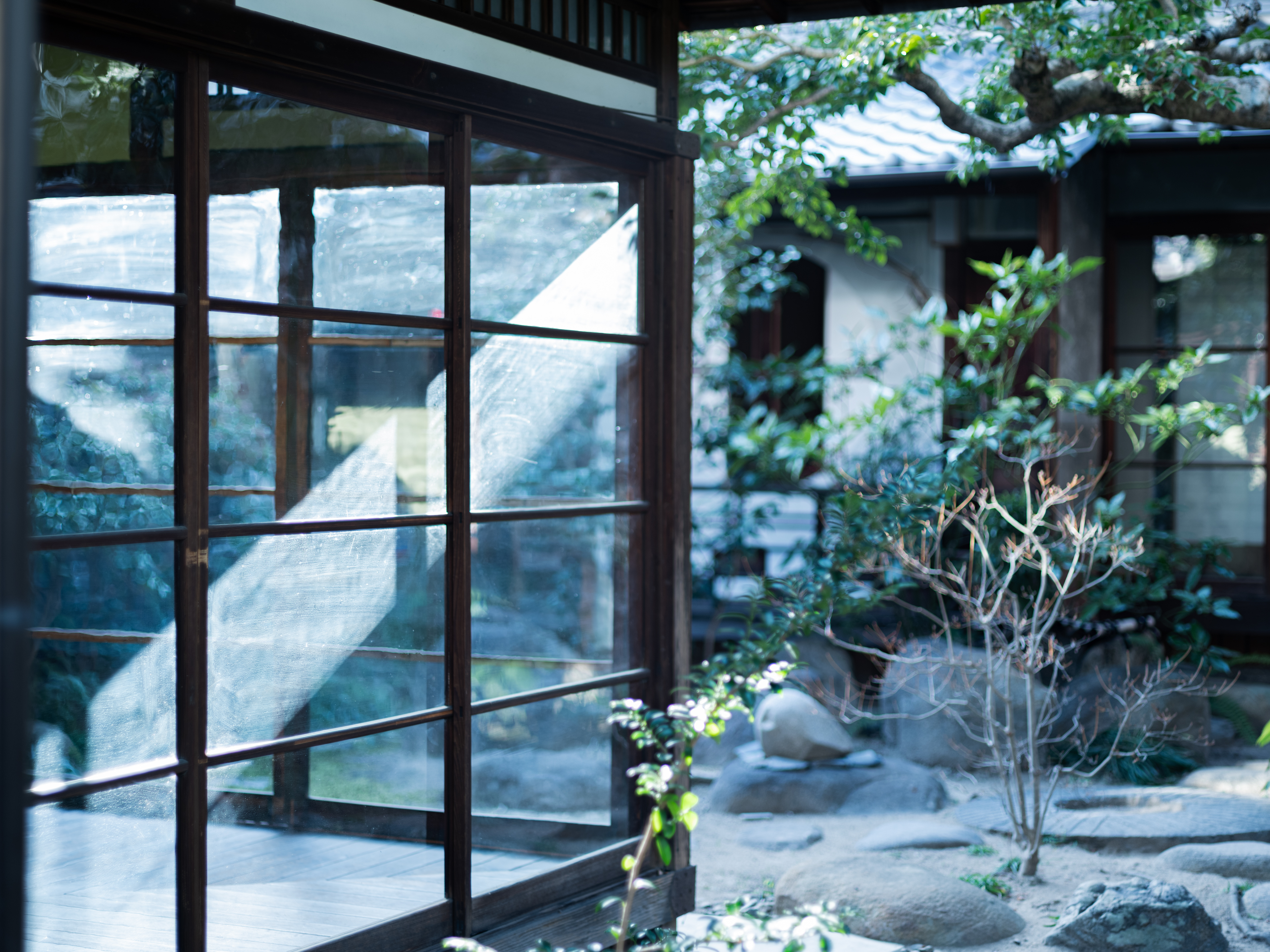 The House of Seasonal Life: Nigiwai-no-Ie