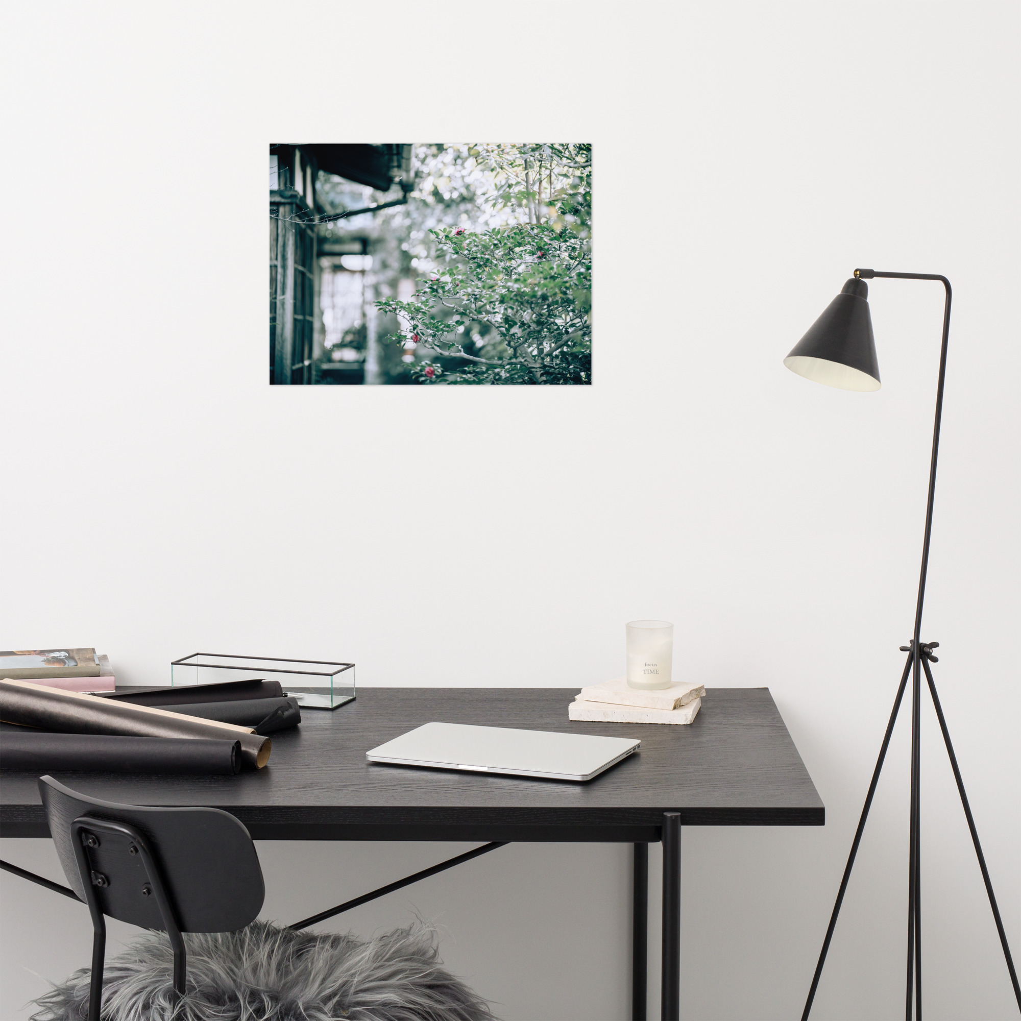Nara Serenity: Soft Blossoms in a Traditional Inner Courtyard - Image 10